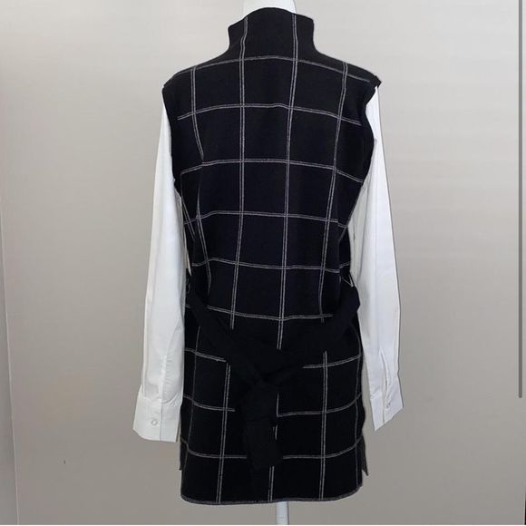 Tahari Dresses & Skirts - Tahari Professional Sweater Dress